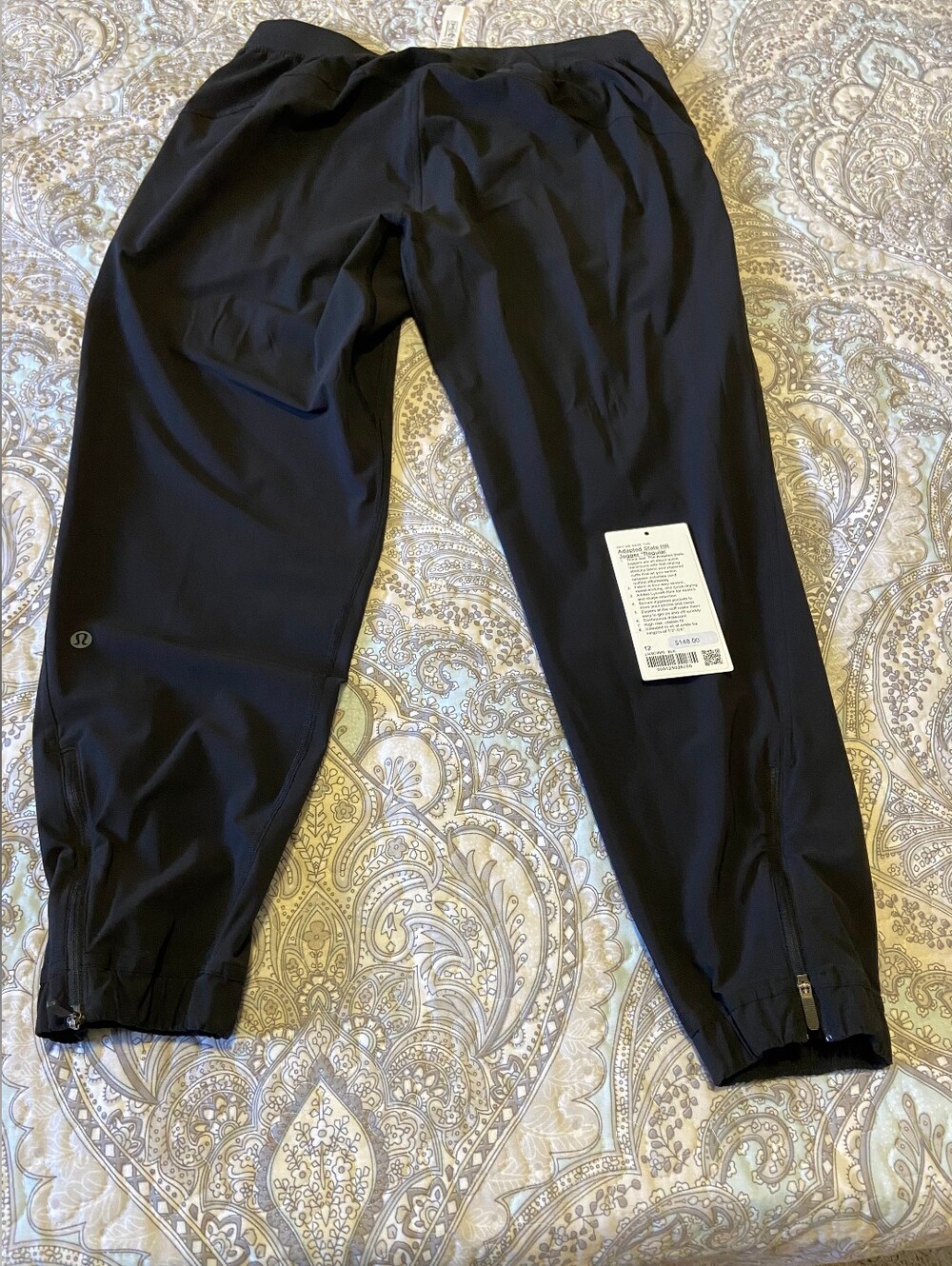 lululemon athletica Womena Black Performance Jogger Pants